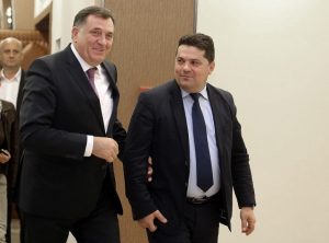 UZBUNA U SRBIJI: Nakon pada Vučića, traže oduzimanje Dodikove imovine i državljanstva svima koji su… - content image