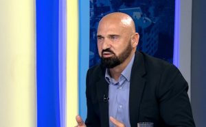 Ramo Isak: “Čestitam Dodiku, on je ipak bio pametan čovjek, znao je da se ne može zezati sa mnom” (VIDEO) - featured image