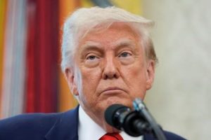 Ovo bi mogao biti kraj Donalda Trumpa! Skandal se širi Amerikom, e-mail poruke šokirale sve - featured image