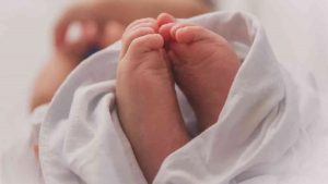 Herojska akcija bh. medicinara: Majka rodila djevojčicu u sanitetu na putu ka bolnici - content image