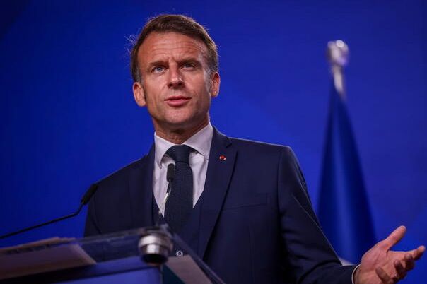 Macron: Pred našim vratima je predator, golemo čudovište. Ne smijemo biti naivni - featured image