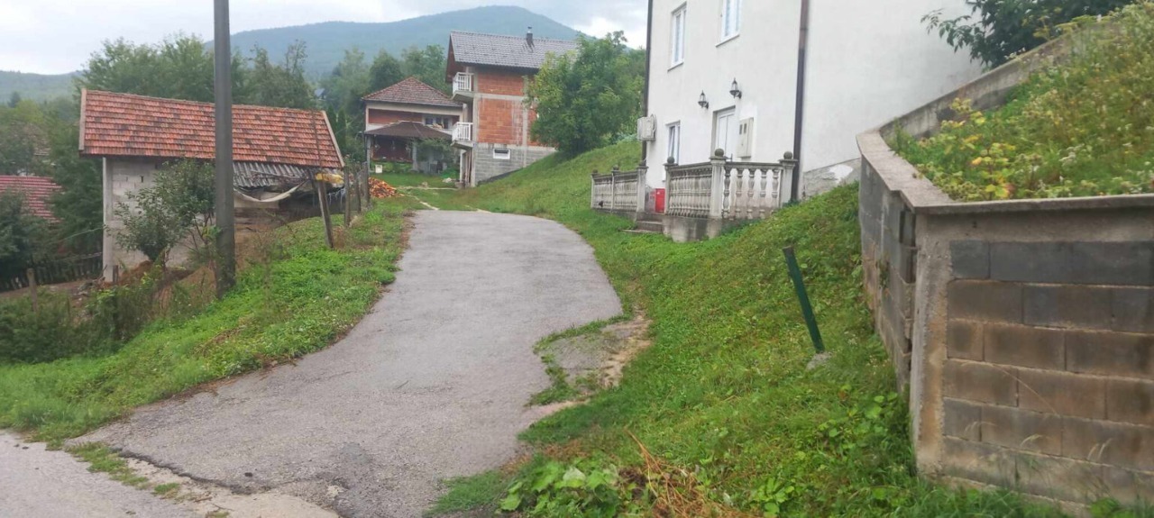 Mještanin poklonio zemlju za mekteb: Kada se napravio put i onda stavio rampu - featured image