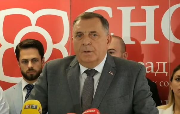 Dodik uporedio Schmidta s Hitlerom: Neće biti izbora u RS - featured image