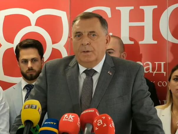 Dodik uporedio Schmidta s Hitlerom: Neće biti izbora u RS - featured image