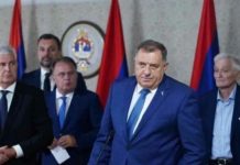 Bagerima ruše Dodika, a ni okrznuli ga nisu! Čak mu i pomažu: Kapidžić se obrušio na Konakovića - content image