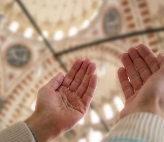 DOGAĐAJ NA DŽENAZI KAKAV SE NE PAMTI: Efendija i svi prisutni ostali u ŠOKU - content image