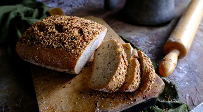 Bez glutena, kvasca i žitarica: Kardiolog otkriva recept za najzdraviji kruh - featured image