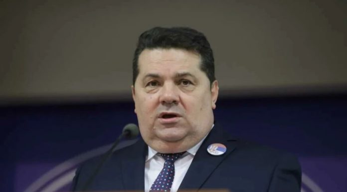 Stevandić zaboravio na mikrofone: Poslije hvalospjeva o RS, priznao da je sve bila gluma - featured image
