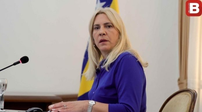 BURNO U SARAJEVU: Željka Cvijanović obavijestila Denisa Bećirovića i Željka Komšića da se vanredna sjednica… - featured image