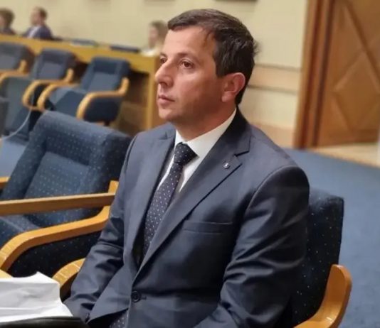 Vukanović: RS ulazi u novu krizu, Dodik je svjestan da krši zakone lažno se predstavljajući - featured image
