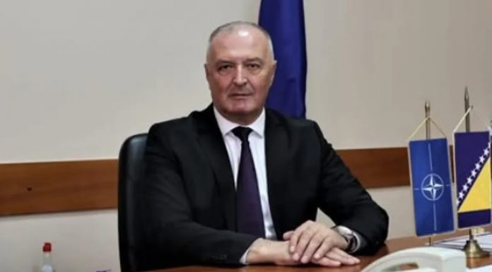 Helez ukazao na diskriminaciju Bošnjaka prilikom zapošljavanja: Konkursi se selektivno puštaju - featured image