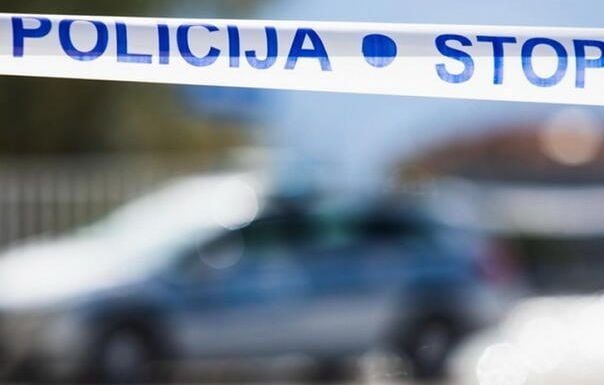 Incident na Manjači: Djevojka nožem napala mladića, okupljanje hitno prekinuto - featured image