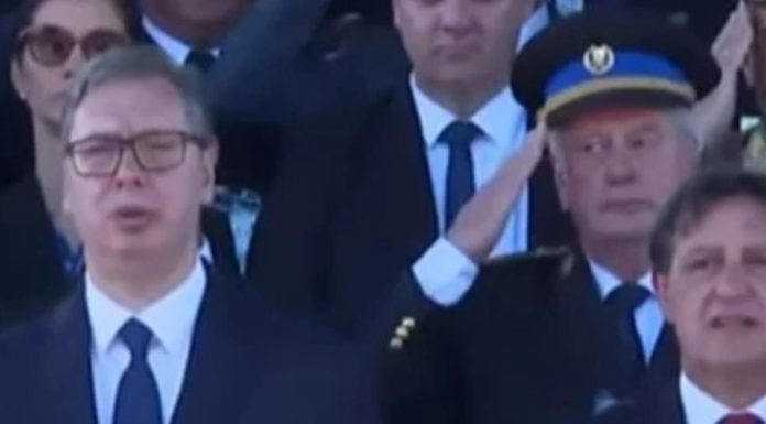 Načelnik Oružanih snaga BiH Gojko Knežević napravio skandal na vojnoj paradi u Beogradu - featured image