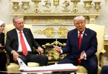 Trump nagovara Erdogana da prestane kupovati rusku naftu: "Ovo je čovjek s jakim stavom" - featured image