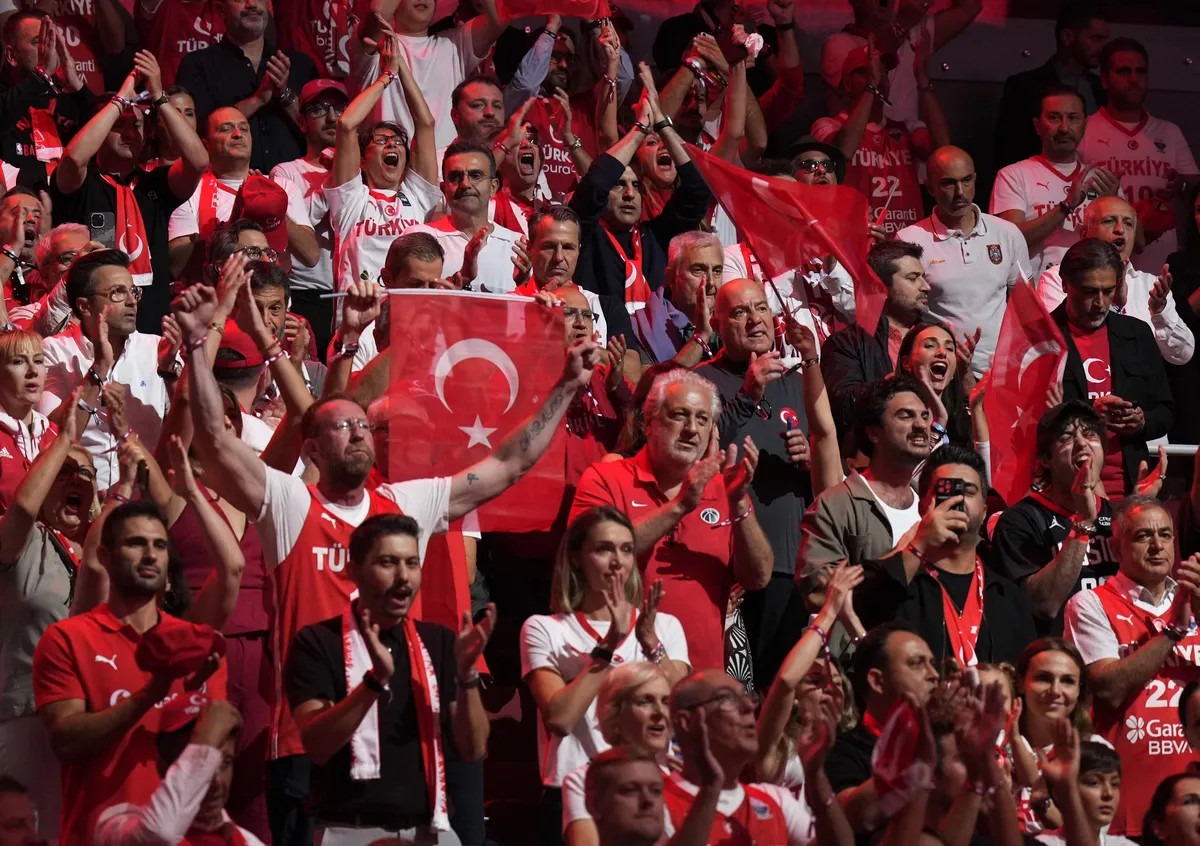 Predsjednik Fudbalskog saveza Turske traži od UEFA-e i FIFA-e da suspenduju Izrael - featured image