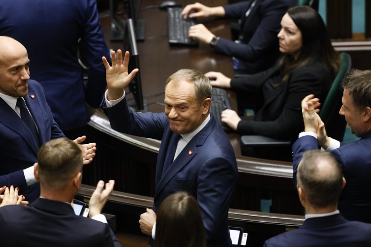 TUSK PRIJETI “Svaki OBJEKAT koji preleti u naš VAZDUŠNI PROSTOR biće OBOREN!” - featured image