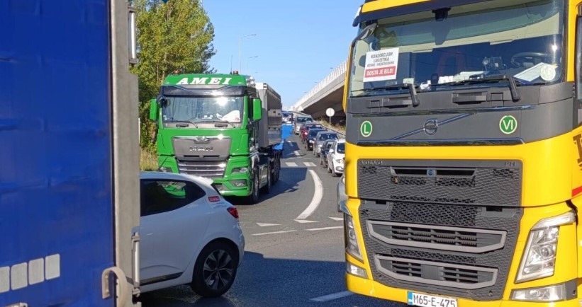 Nastavljene blokade prijevoznika: Zabilježene velike gužve - featured image