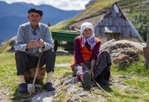 Bosansko selo Lukomir, dragulj Bjelašnice i mjesto gdje se "dodiruju" planine i nebo - featured image