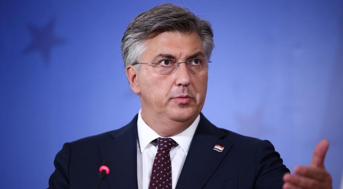 Plenković rekao da je Srbija 'na ivici građanskog rata': Reagirala Brnabić - featured image