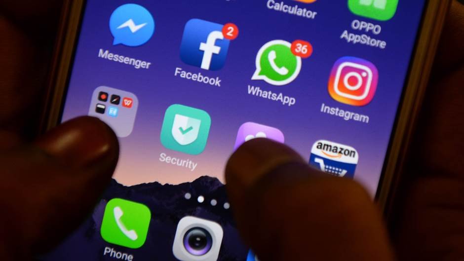 Pod hitno izbrišite ove tri aplikacije s mobitela: Potajno vas špijuniraju - featured image
