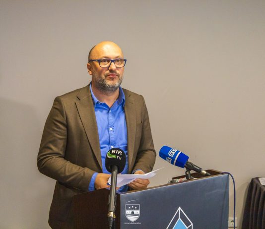 Bivši premijer USK: Vlada je pala da bi se namirile ruke u Sarajevu, kanton je prodan - featured image