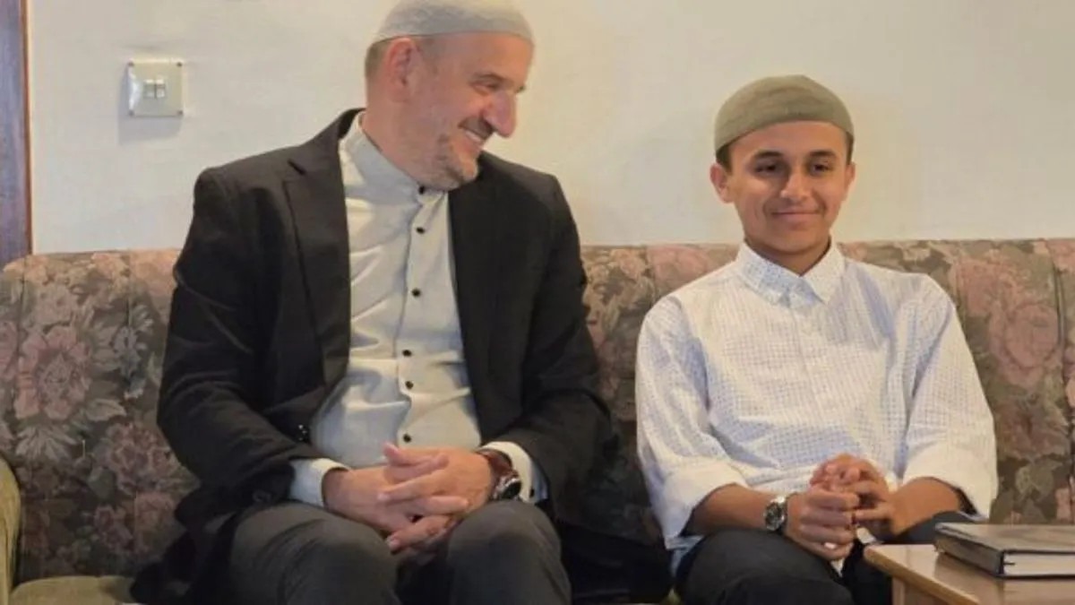 Proučio posljednje ajete napamet: 14-godišnji Omar postao hafiz Kur’ana Časnog - featured image