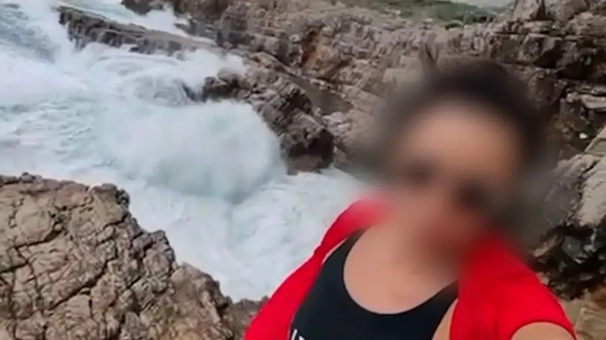 Roditelji ne mogu da dođu sebi od bola: Oglasila se sestra Mine koja se utopila u moru - featured image