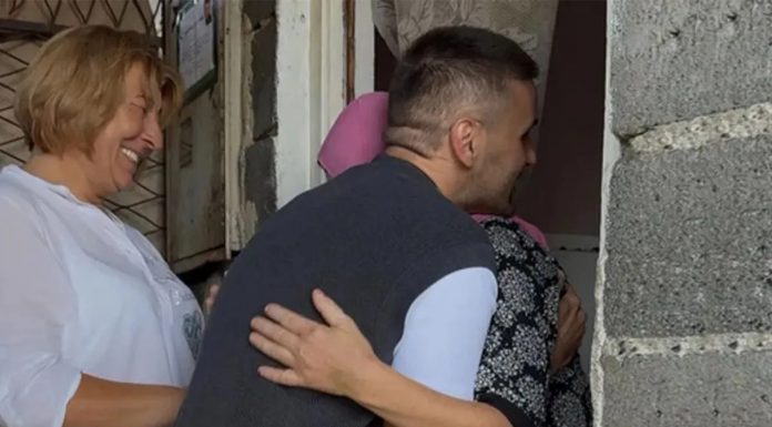 Mirza sa svojim prijateljima u rekordnom roku skupio 100.000 KM za porodicu nastradalog Mehmeda - featured image