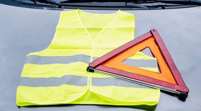 Obavezna oprema u automobilima u BiH: Donosimo popis što morate imati da ne platite kaznu - featured image