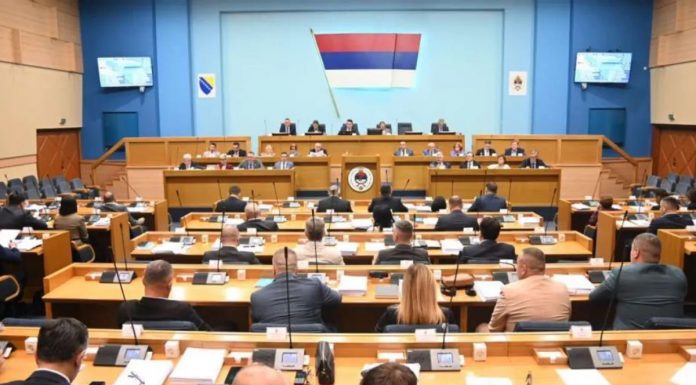 Ispoštovali odluku Ustavnog suda BiH: Poništen konkurs za izbornu komisiju u RS - featured image