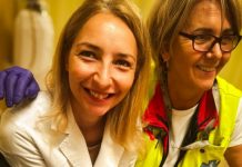 Porod na terenu: Tim Hitne pomoći KS spasio majku i bebu - featured image