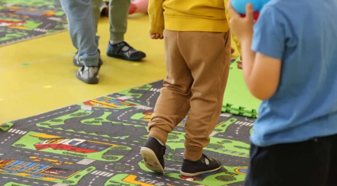 Dječak (4) išetao iz vrtića, zaposleni ga nisu primijetili: Žena ga pronašla na benzinskoj pumpi - featured image