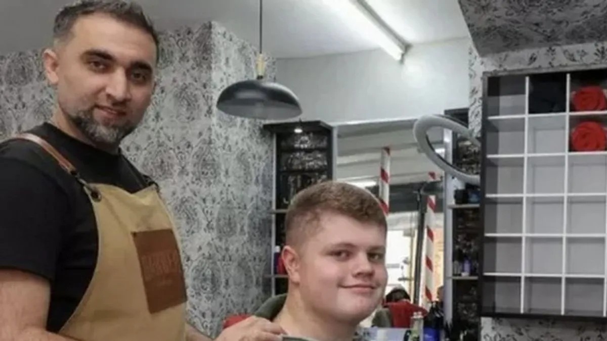 Frizer mu tokom šišanja rekao da ide kod doktora: Spasio mu život - featured image