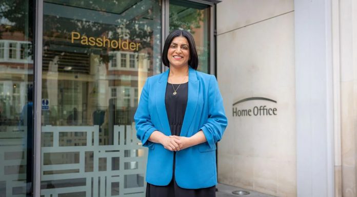 Muslimanka porijeklom iz Pakistana nova britanska ministrica, bavit će se imigracijom - featured image