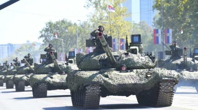 Dogodilo se ono što Vučić nikako nije želio: Trenutak sa vojne parade u Beogradu o kojem svi pričaju - featured image