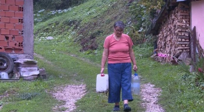 Živimo ko divljaci, unuci me pitaju kako se kupamo: Stanovnici bh. grada u velikom problemu - featured image