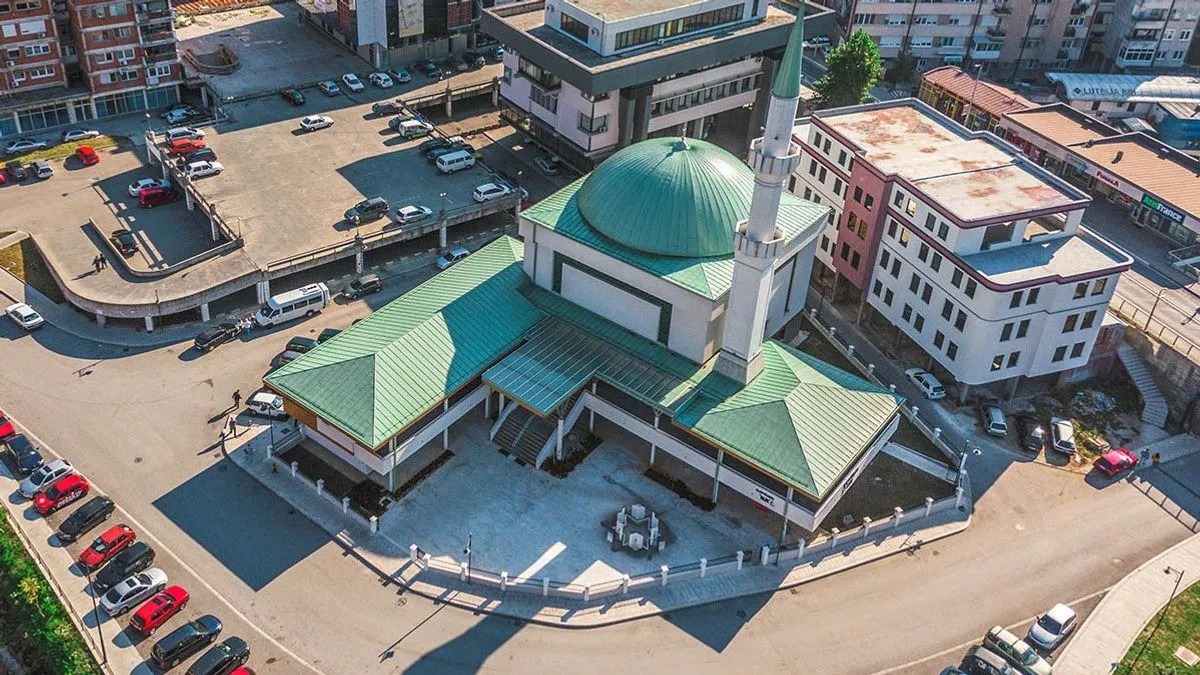 Armel Zalihić (22) optužen zbog prijetnji da će raznijeti džamiju za Bajram - featured image