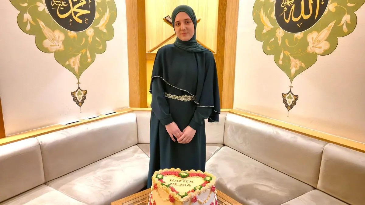 Ponos i suze radosnice: 19-godišnja Nejra stekla zvanje hafize Kur'ana - featured image