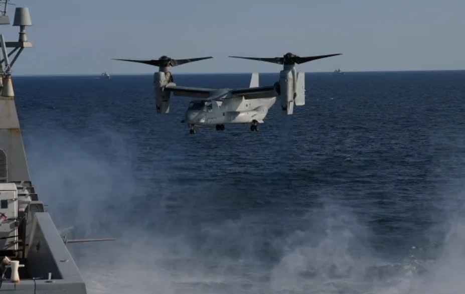 Dramatična noć na moru: Američki borbeni avion i helikopter srušeni u razmaku od pola sata! - featured image Dramatična noć na moru: Američki borbeni avion i helikopter srušeni u razmaku od pola sata! - featured image