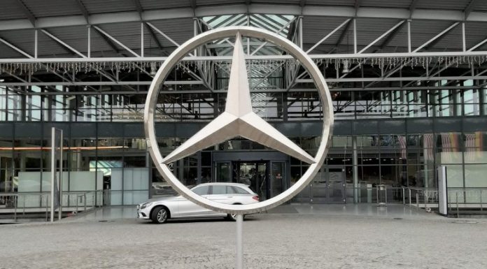 Da li biste dali otkaz za gotovo milion maraka? Mercedes Benz nudi izdašne otpremnine radnicima da odu - featured image