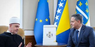 Bećirović zatražio vanrednu sjednicu Predsjedništva BiH zbog ugovora sa Islamskom zajednicom - featured image
