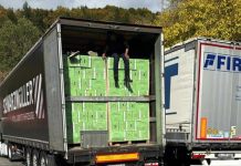 Bh. kamiondžija herojskim potezom spriječio bijeg migranata: Sam pozvao policiju i čuvao zatvorenu prikolicu - featured image
