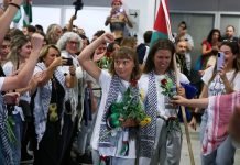 Greta Thunberg nakon oslobađanja: Bila sam pretučena i prisiljena poljubiti izraelsku zastavu - featured image