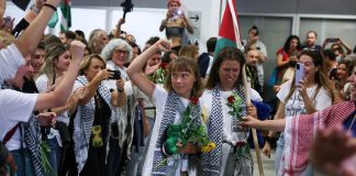 Greta Thunberg nakon oslobađanja: Bila sam pretučena i prisiljena poljubiti izraelsku zastavu - featured image
