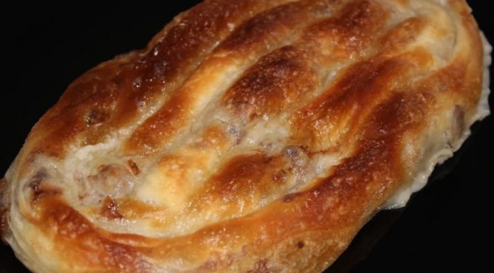Čuvena sarajevska pita: Pekar s Baščaršije otkriva tajnu, nije trik u tijestu već u prelivu - featured image