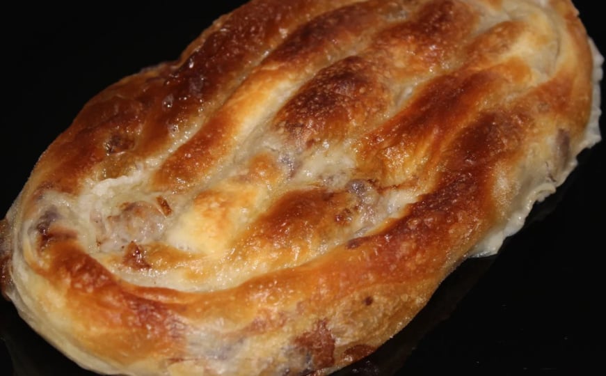 Čuvena sarajevska pita: Pekar s Baščaršije otkriva tajnu, nije trik u tijestu već u prelivu - featured image