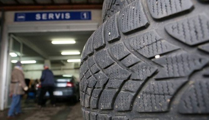 Novo pravilo o zimskim gumama: U ovoj državi kazne i do 20.000 maraka - featured image