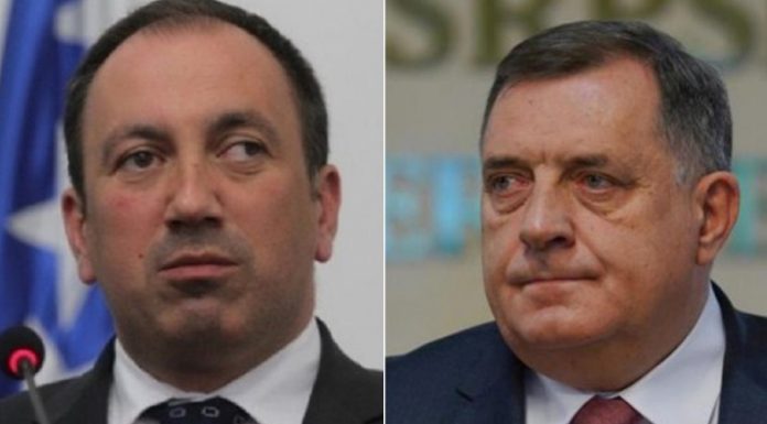 OVO JE PREVIŠE ČAK I OD DODIKA! Ismijavao Crnatkov fizički izgled: “Čak i onaj Crnadak, onaj što gleda lijevo-desno” - featured image