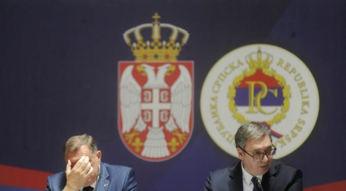 Dragan Bursać: Slijedi nam Vučićev hladni rat protiv Dodika? Dragan Bursać: Slijedi nam Vučićev hladni rat protiv Dodika? - featured image