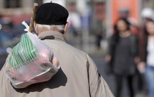 Plaće rastu, ali standard opada: Potrošačka korpa skuplja za 300 KM u godinu dana Plaće rastu, ali standard opada: Potrošačka korpa skuplja za 300 KM u godinu dana - featured image